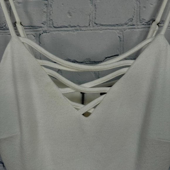 Forever 21 Women's V-Neck Lattice Front Rear Zip Crop Top, Size Small, White - Picture 2 of 5